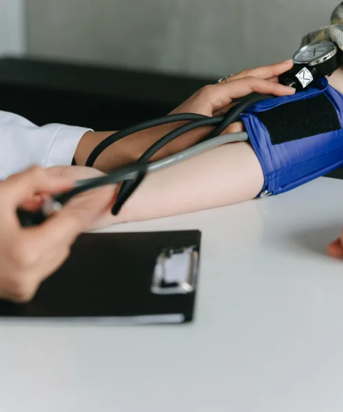 ¿Qué médico trata infarto?